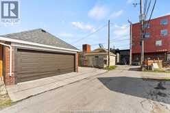 975 PARENT | Windsor Ontario | Slide Image Thirty-nine