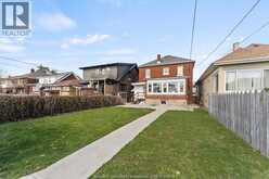975 PARENT | Windsor Ontario | Slide Image Forty