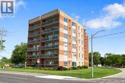 99 Robson Unit# 404 | Leamington Ontario | Slide Image Five