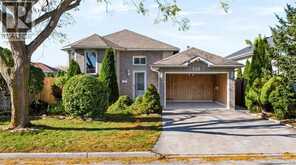 726 SANDISON | Windsor Ontario | Slide Image Forty-three