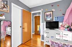 2346 LEONARD | Windsor Ontario | Slide Image Nineteen