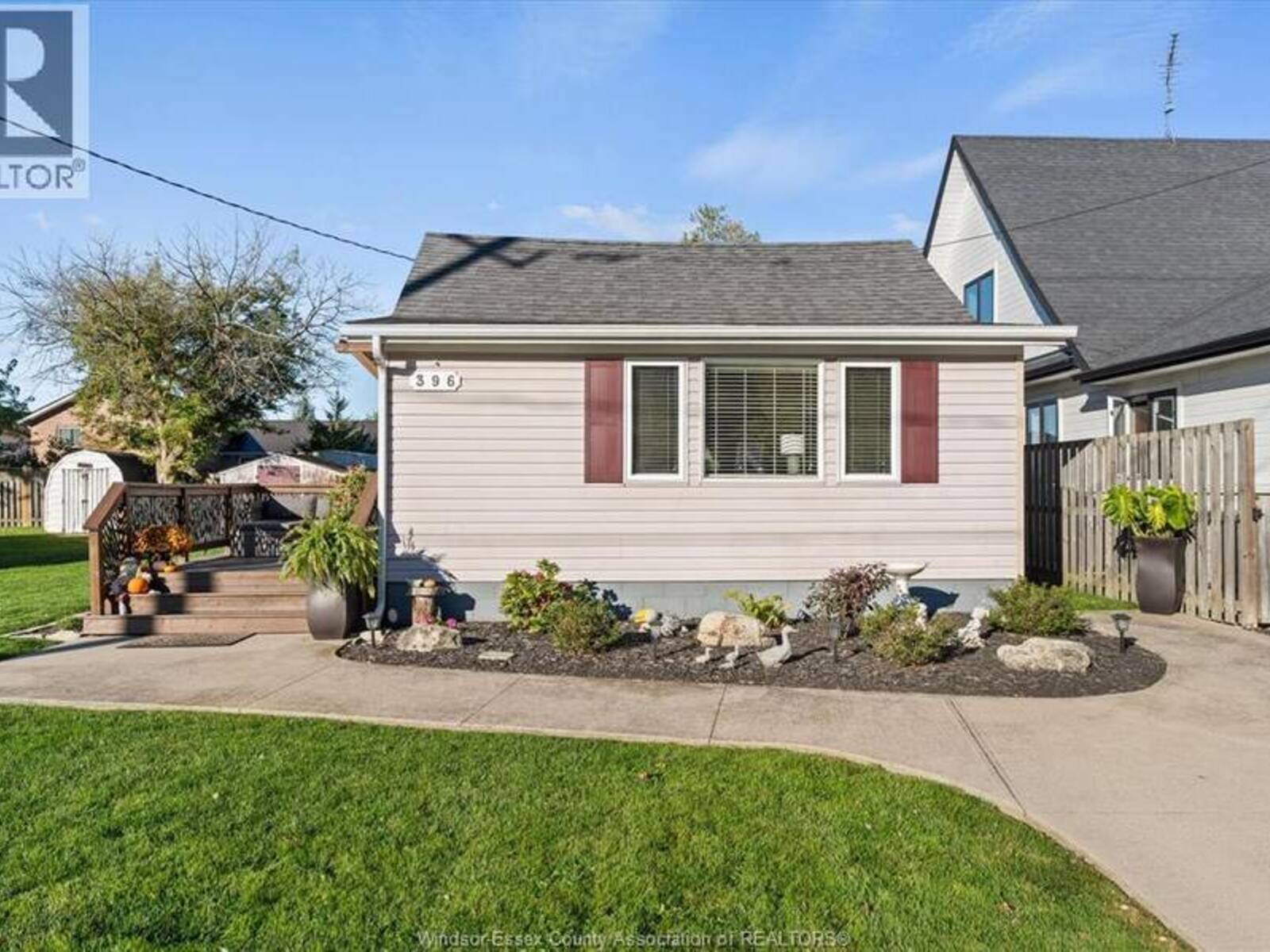 396 WEST BELLE RIVER ROAD, Lakeshore, Ontario N0R 1A0