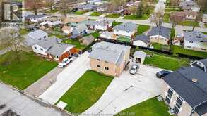 10.5 VANIER | Tilbury Ontario | Slide Image Sixteen