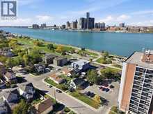 924 CHATHAM ST E | Windsor Ontario | Slide Image Eight