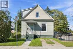 164 PARENT AVE | Windsor Ontario | Slide Image Seven