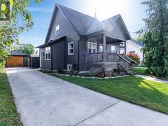16 Parkdale AVENUE Leamington Ontario, N8H 2K6