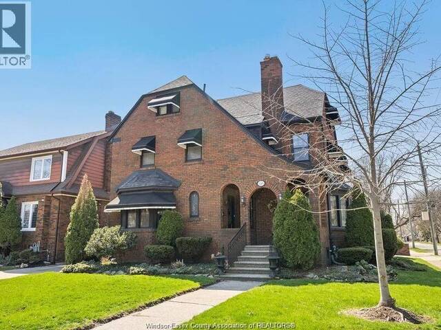 2203 VICTORIA AVENUE Windsor Ontario, N8X 1R2 - 5 Bedrooms Home For Sale