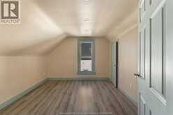 811 LANGLOIS AVENUE | Windsor Ontario | Slide Image Sixteen