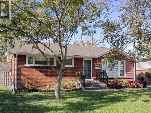 3511 CHARLEVOIX Windsor Ontario, N9E 3B4 - 3 Bedrooms Home For Sale