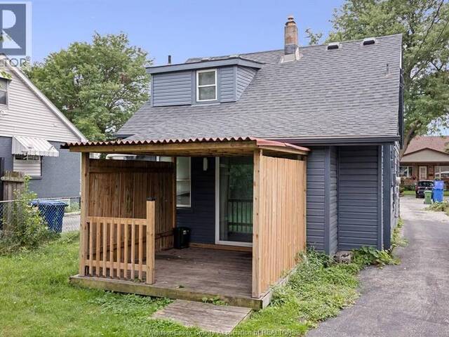 550 CAPITOL Windsor Ontario, N8X 3E8 - 3 Bedrooms Home For Sale