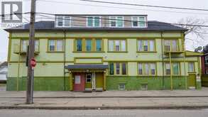 401 PARENT | Windsor Ontario | Slide Image One