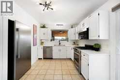530 ROAD 11 | Kingsville Ontario | Slide Image Sixteen