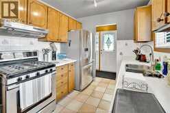 2664 RIVARD | Windsor Ontario | Slide Image Eleven