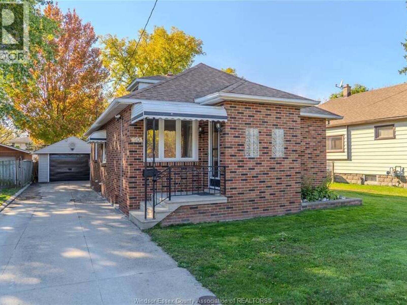 1601 South Cameron, Windsor, Ontario N9B 3C8