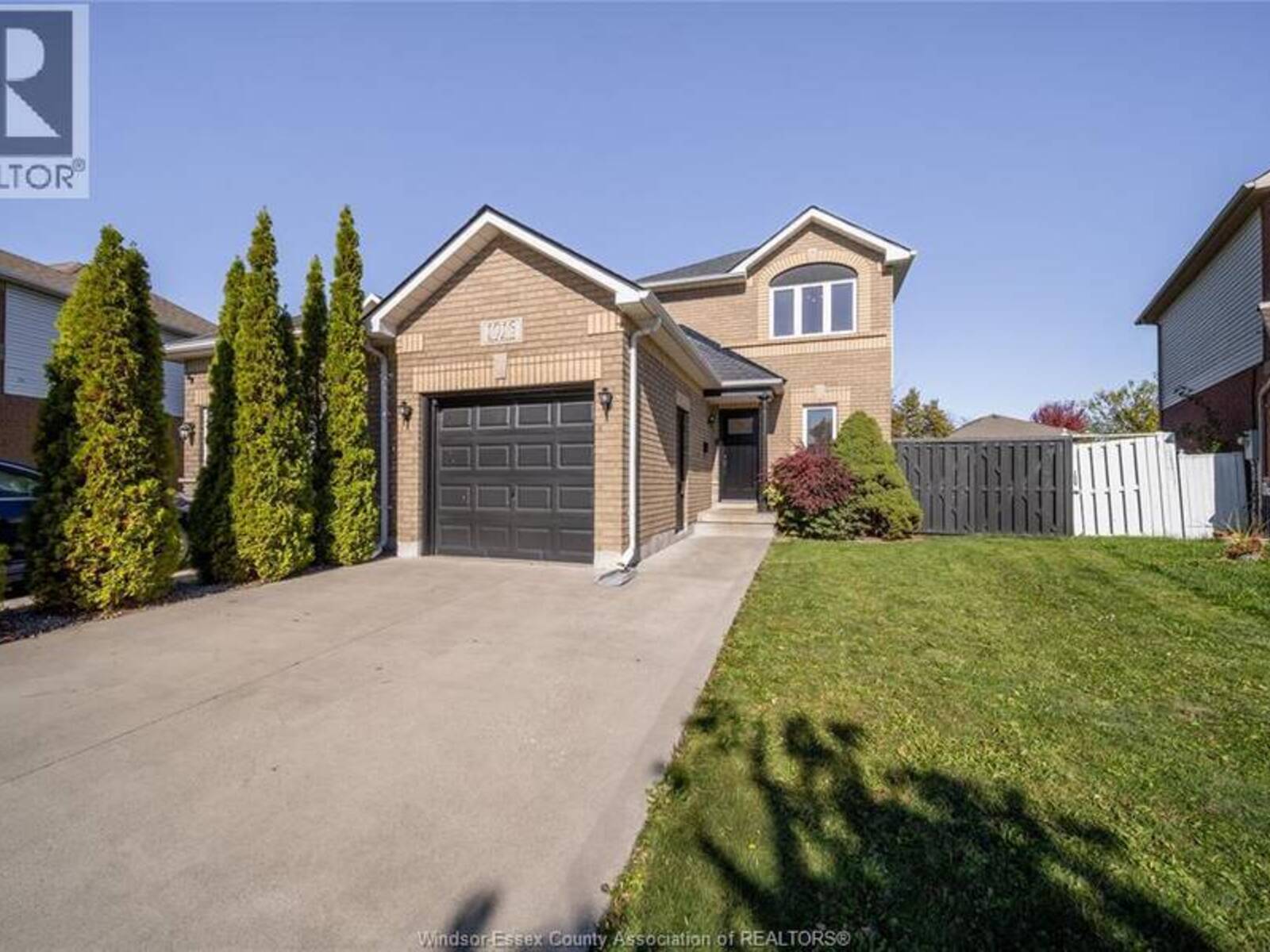1016 PEACH BLOSSOM CRESCENT, Windsor, Ontario N9G 2R5