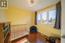 1016 PEACH BLOSSOM CRESCENT | Windsor Ontario | Slide Image Twelve