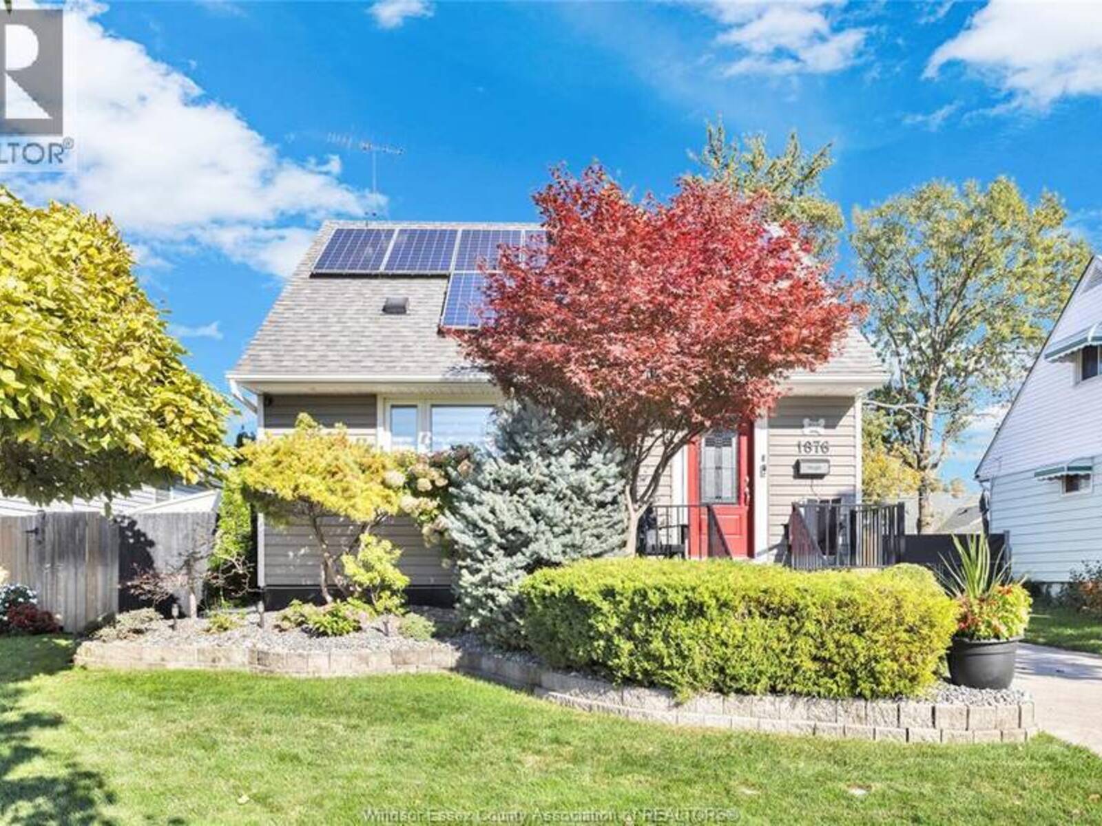 1876 OLIVE ROAD, Windsor, Ontario N8T 1R2