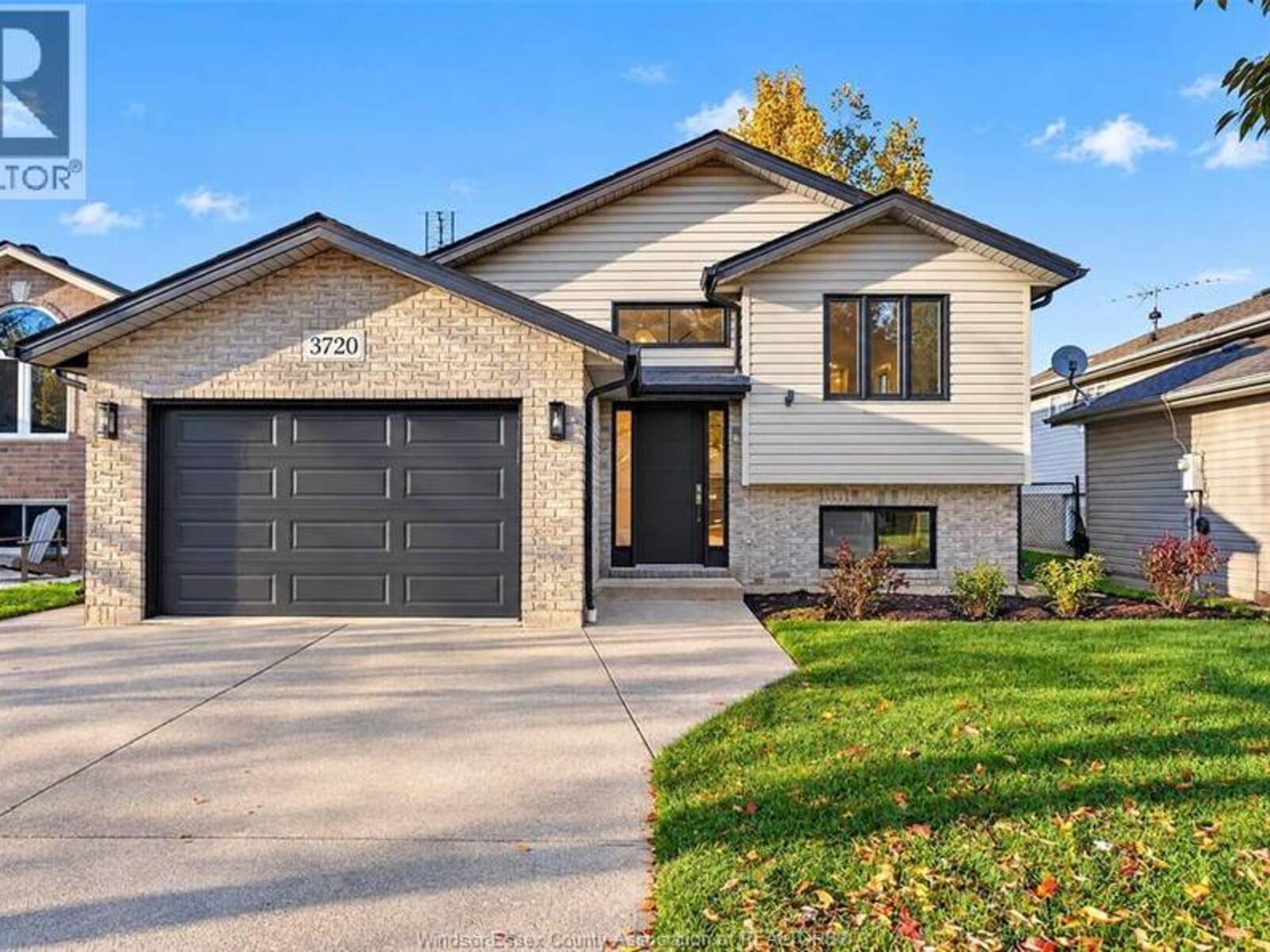 3720 Shinglecreek, Windsor, Ontario N8W 5T8