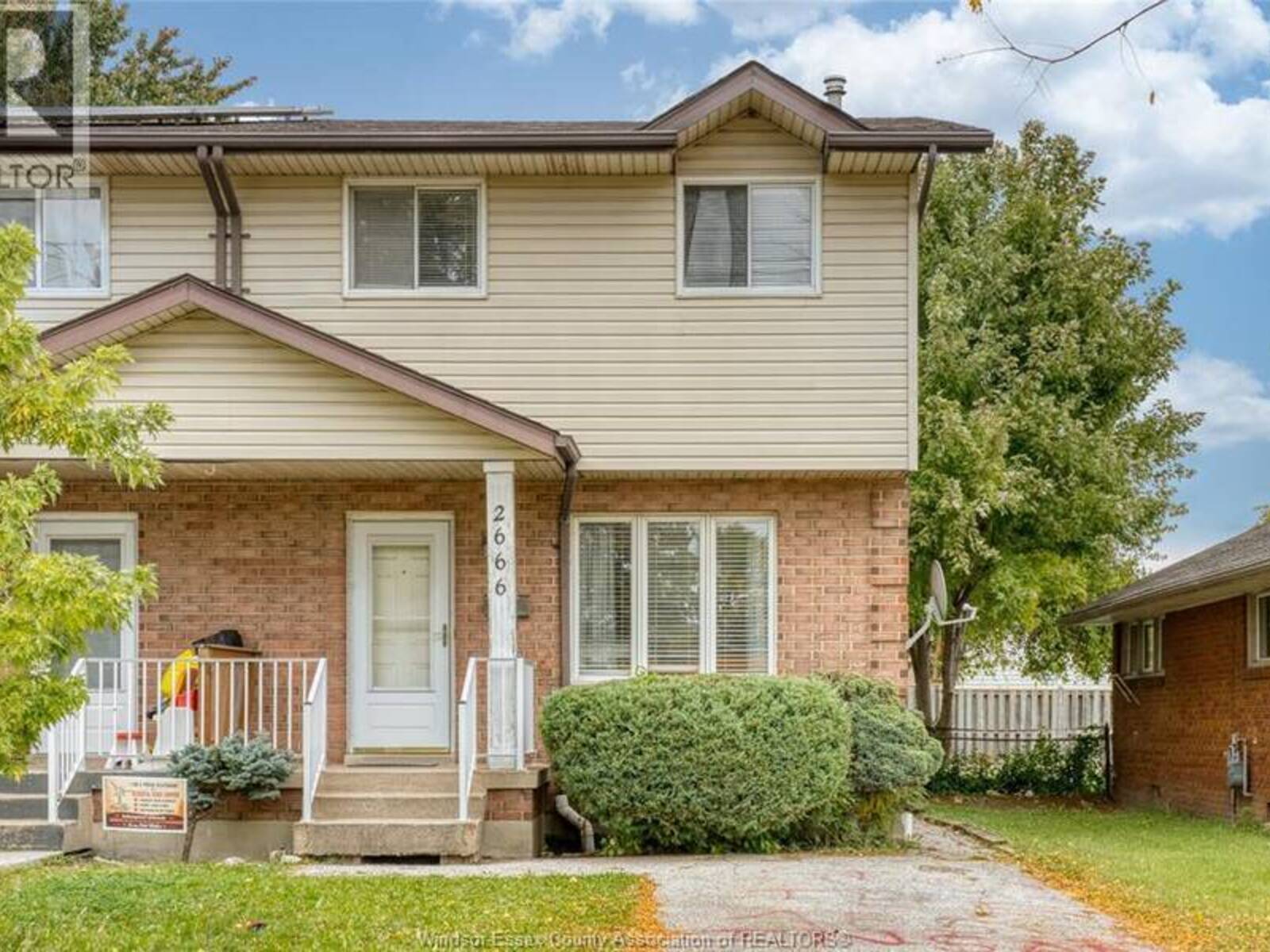 2666 LAUZON, Windsor, Ontario N8T 2Z6