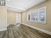 434 GLADSTONE AVENUE | Windsor Ontario | Slide Image Twelve