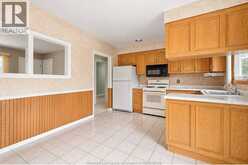 2530 ST ALPHONSE AVENUE | Tecumseh Ontario | Slide Image Fifteen