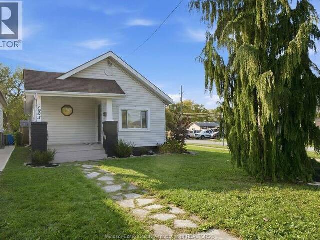 1903 BUCKINGHAM DRIVE Windsor Ontario, N8T 2A9 - 2 Bedrooms Home For Sale