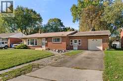 3221 VIRGINIA PARK | Windsor Ontario | Slide Image Three