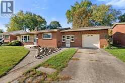 3221 VIRGINIA PARK | Windsor Ontario | Slide Image Five