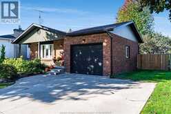 222 Cherrywood | Kingsville Ontario | Slide Image Twenty-eight