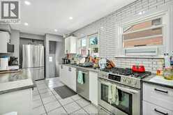 1159 DOT AVENUE | Windsor Ontario | Slide Image Nine