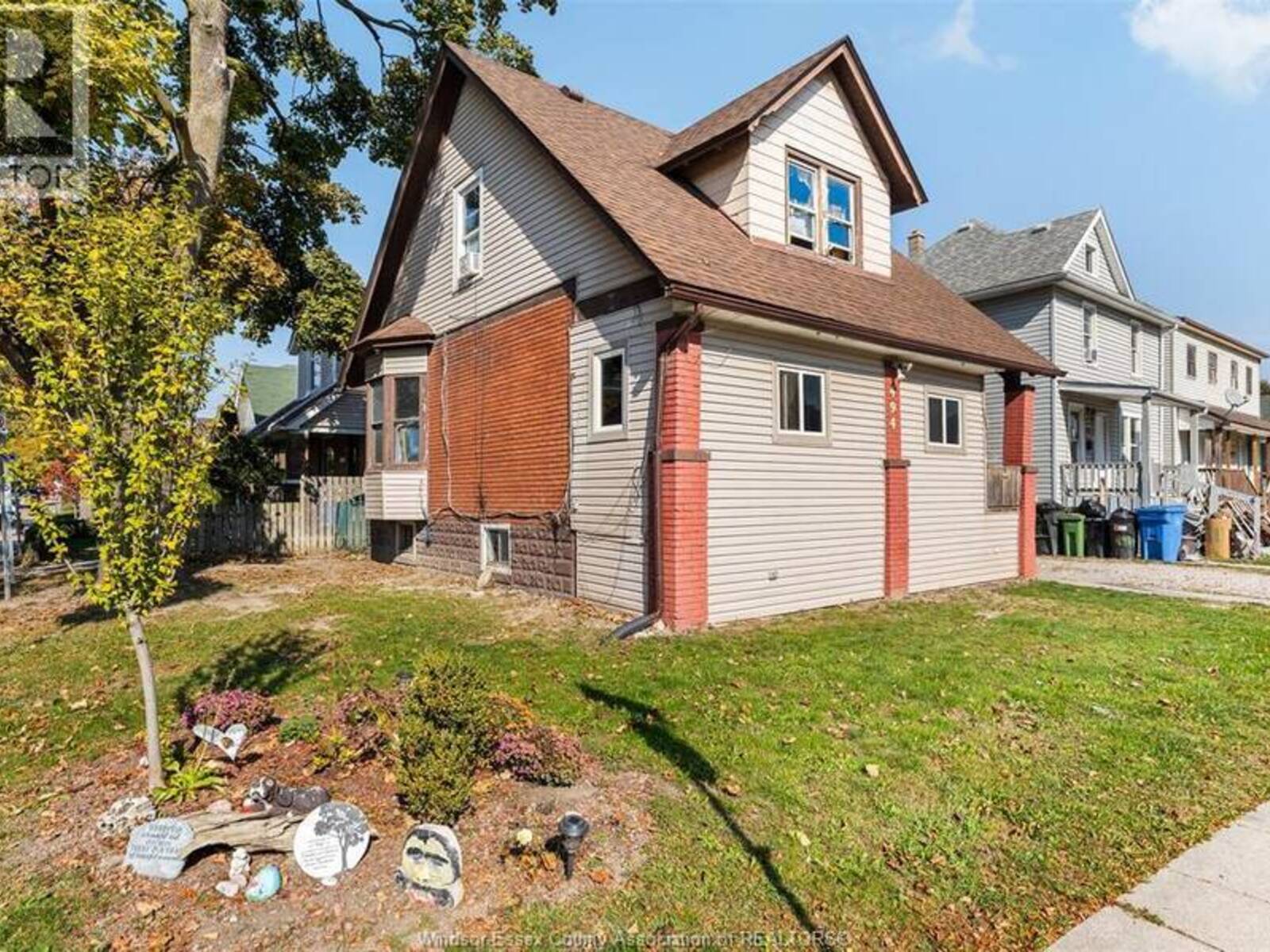 494 Caroline STREET, Windsor, Ontario N9A 6A6