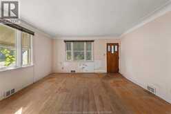 1598 Randolph AVENUE | Windsor Ontario | Slide Image Eight