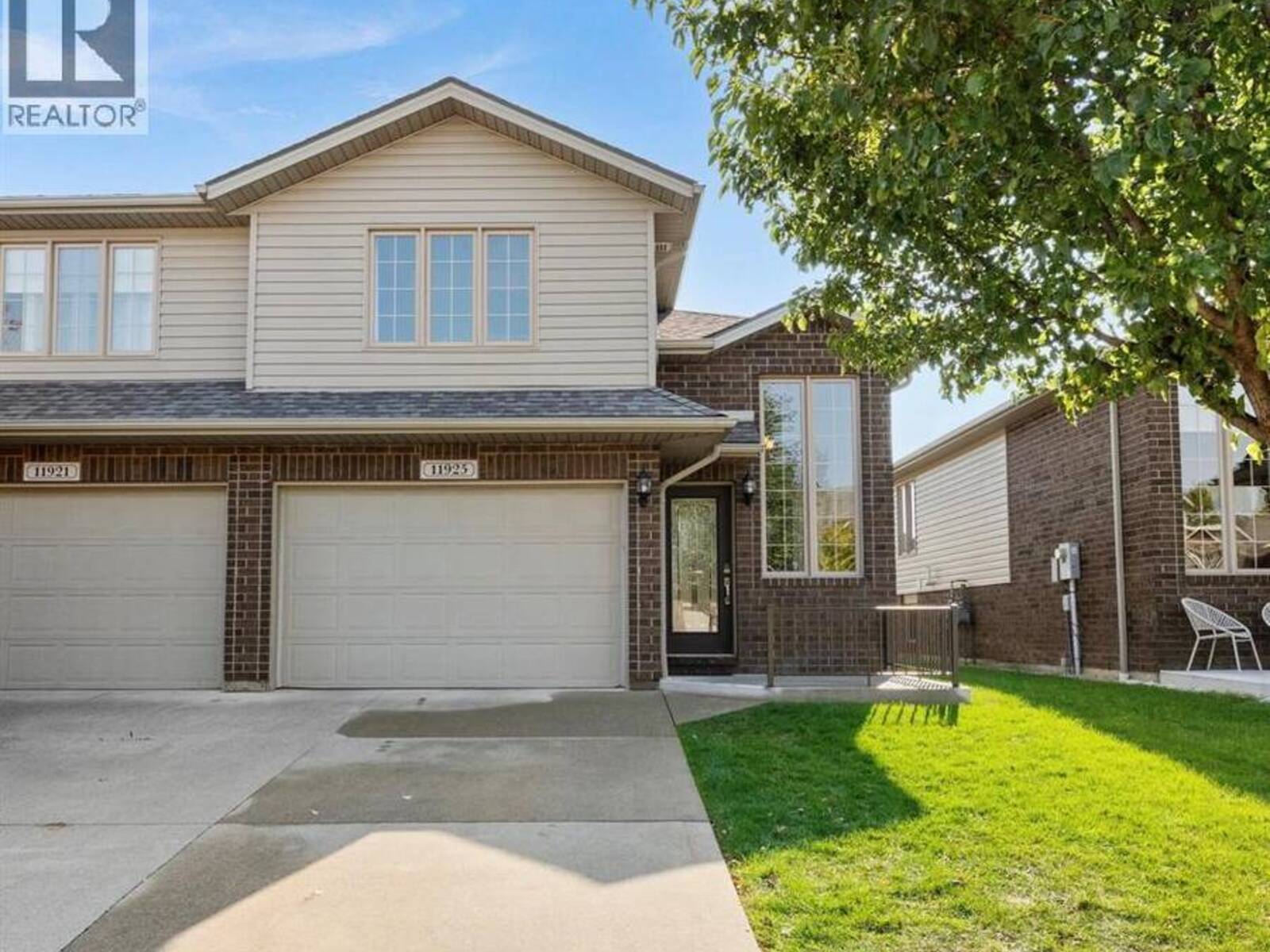 11925 BOULDER CRESCENT, Windsor, Ontario N8P 1Z6