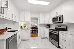 1509 ELSMERE AVENUE | Windsor Ontario | Slide Image Thirteen