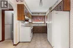 8273 Menard | Windsor Ontario | Slide Image Nine