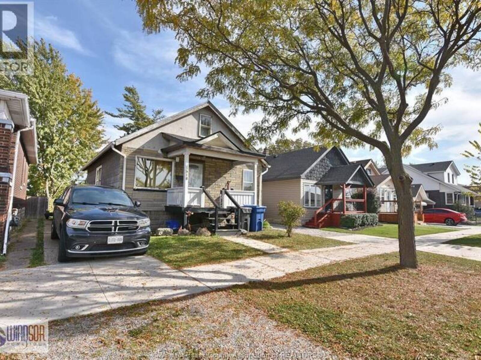 1518 ST. LUKE, Windsor, Ontario N8Y 3N3
