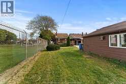 1615 Benjamin | Windsor Ontario | Slide Image Thirty-seven