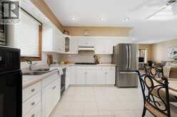 2515 CLEMENCEAU | Windsor Ontario | Slide Image Sixteen