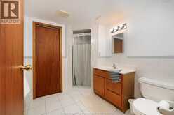 2515 CLEMENCEAU | Windsor Ontario | Slide Image Thirty-one