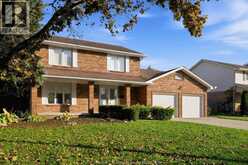 559 HARBOURNE CRESCENT | Tecumseh Ontario | Slide Image Three