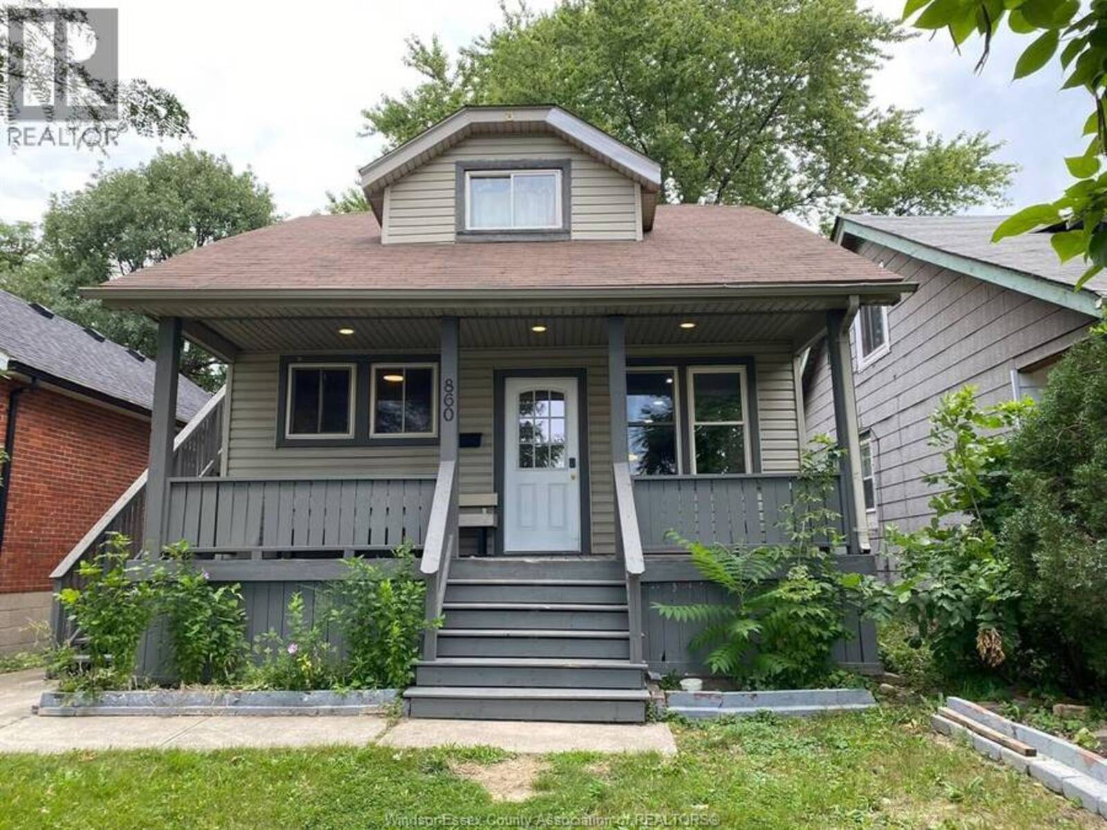 860 JANETTE AVENUE, Windsor, Ontario N9A 4Z9
