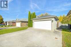 836 Dynasty | Windsor Ontario | Slide Image Three