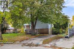 9205 ARNCLIFF | Windsor Ontario | Slide Image Sixteen