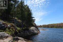 2063 Bay of Islands Drive | Whitefish Falls Ontario | Slide Image Eight