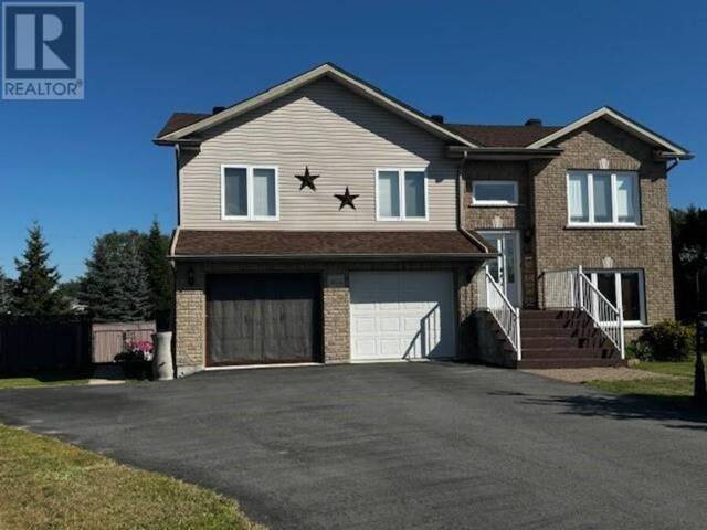 4624 Beaudelaire Court Valley East Ontario, P3P 1S3