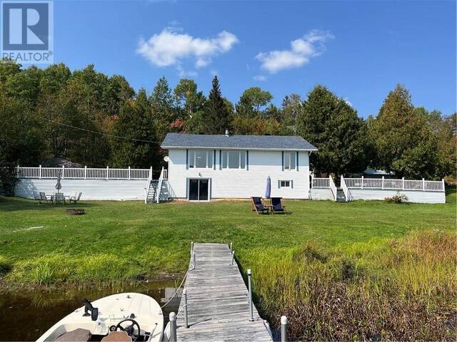 286 A North Shore Road Estaire Ontario, P3E 4N1