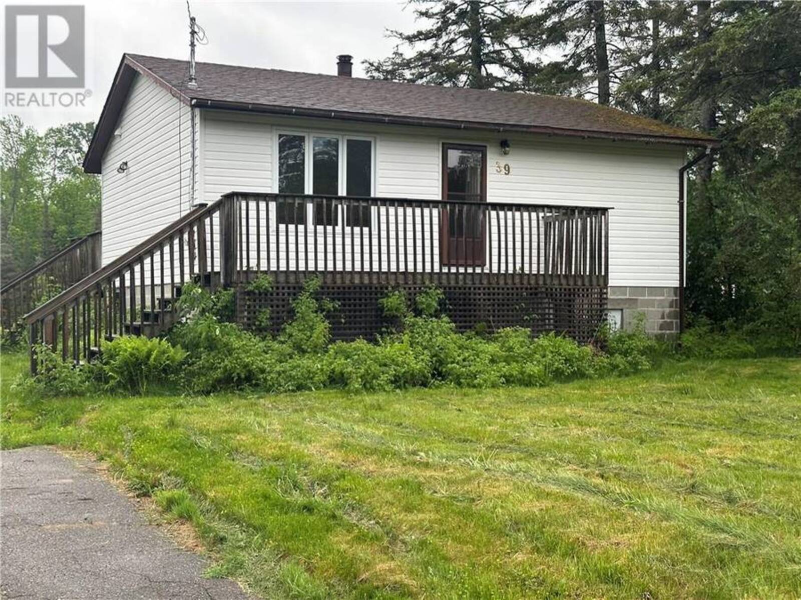 39 Larchmount Drive, Dowling, Ontario P0M 1R0