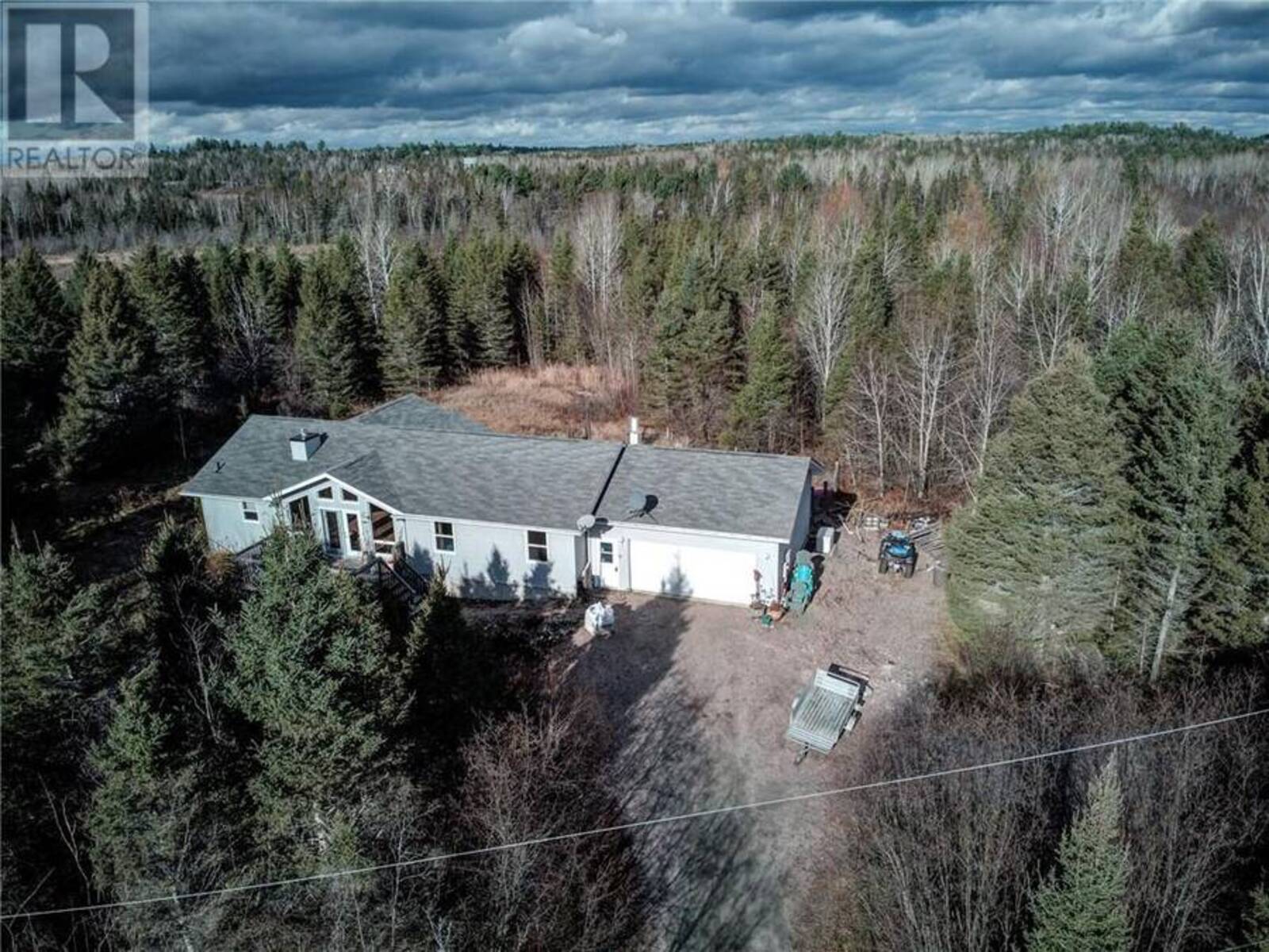 370 Cross Road, Wahnapitae, Ontario P0M 3C0