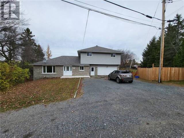 52 Westview Crescent Sudbury Ontario, P3Y 1B8