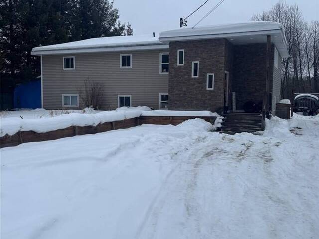 212 St David Noelville Ontario, P0M 2N0